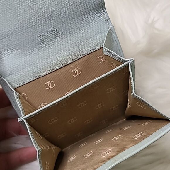 💯 Authentic Chanel Short Wallet 🍀 - Picture 10 of 15
